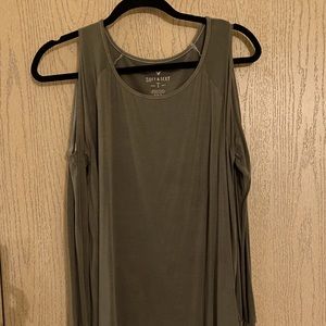 Women’s long sleeve